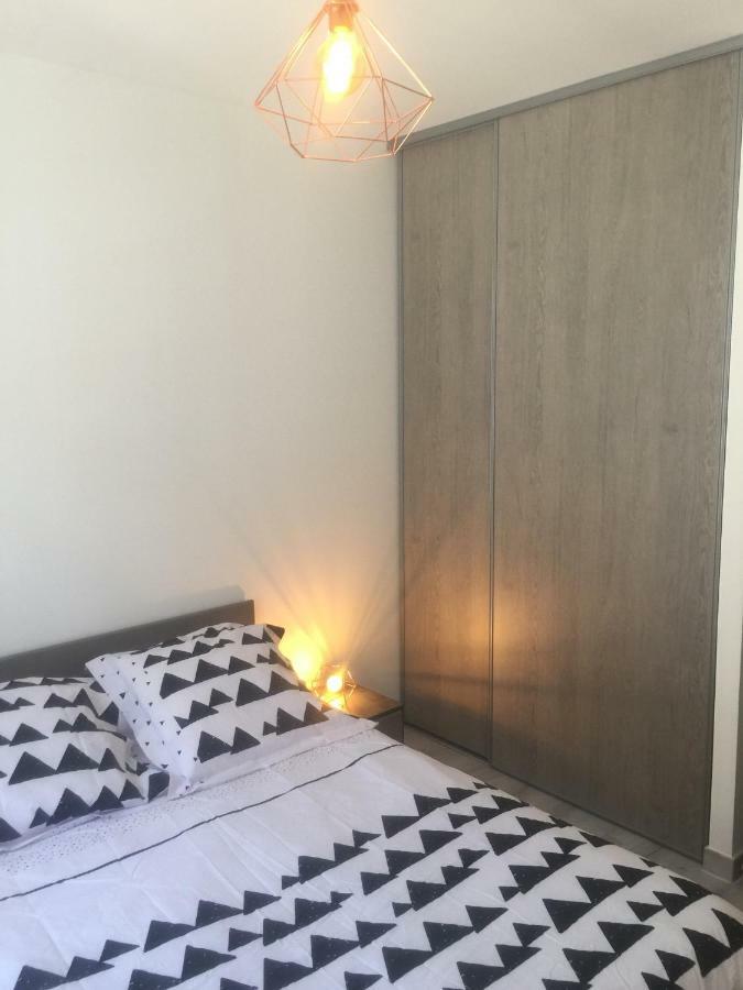 LʼIsle-sur-la-Sorgue Appartement L'Islois المظهر الخارجي الصورة